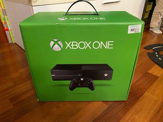 Xbox One + 2 mandos + juegos
