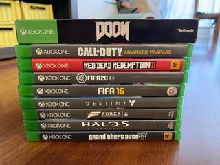 Xbox One + 2 mandos + juegos