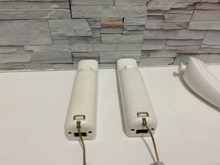 Mandos Nintendo Wii (2 unidades) + Nunchuk