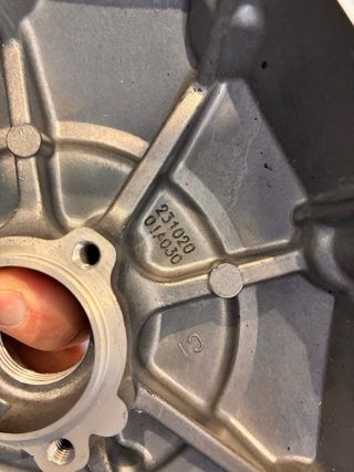 Tapa alternador Suzuki GSX-8R