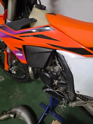 Ktm exc 300, año 2024, unico propietario, 120horas