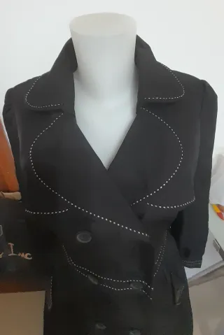 Gabardina negra mujer