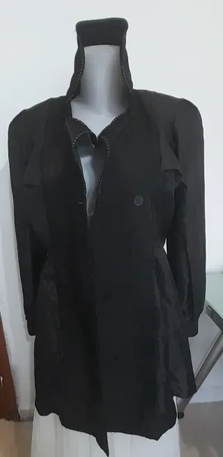 Gabardina negra mujer