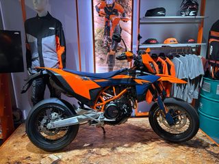 KTM 690 SuperMotard 2026