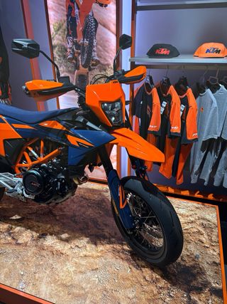 KTM 690 SuperMotard 2026