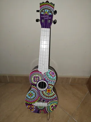 Ukelele infantil Fashion Guitar