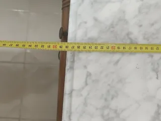 Mesitas de noche de madera y mármol