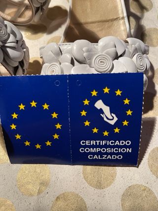 Sandalias blancas flores piel Sitges Sandalias