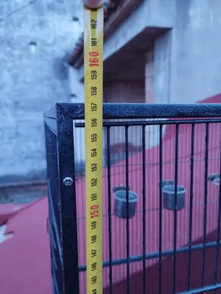 Jaula Voladera para Pájaros Negra