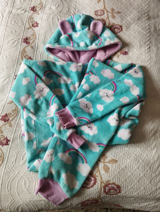 Mono polar nubes y arcoíris con orejas CARNAVAL