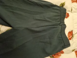 Pantaloni verdi in cotone