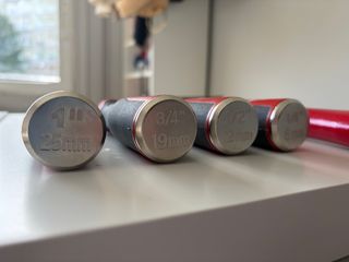 4 Formones + Martillo + Puntas  Milwaukee