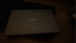 Tablet Acer 2 en 1 con Teclado Magnético