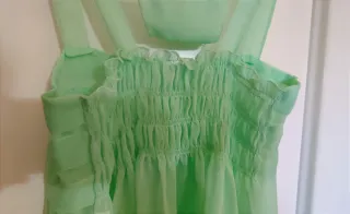 Salto de cama verde 48 nuevo sin etiquetas