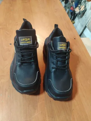Botas de seguridad piel Talla 43.AOX.SAFETI SHOES