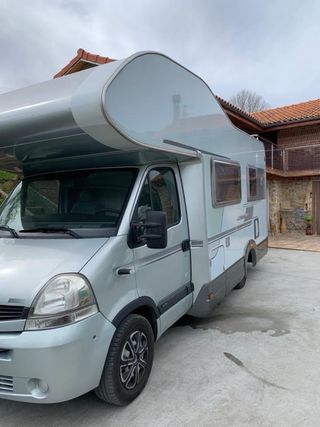 Autocaravana Knaus Capuchina Renault