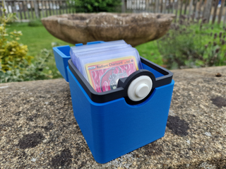 Caja de Mazos Pokémon Lucario