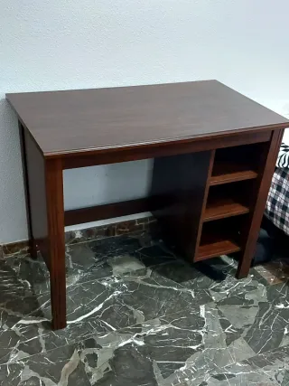 Escritorio madera marrón oscuro