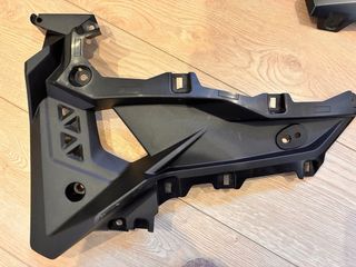 Carenado Izquierdo Suzuki GSX-8R