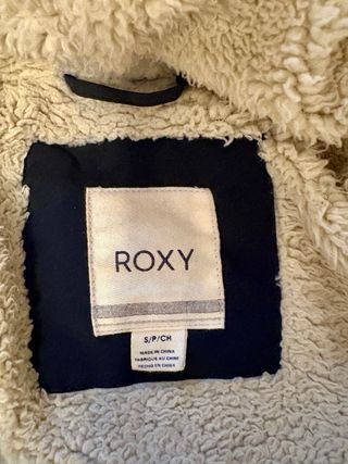 Abrigo Roxy semilargo Talla S