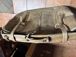 Maleta de cuero vintage comprada en 1980