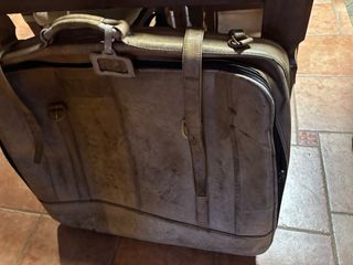Maleta de cuero vintage comprada en 1980