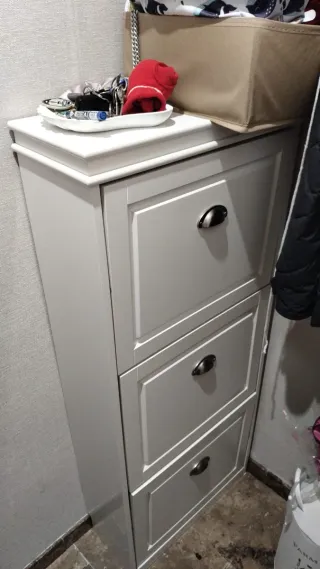 Zapatero blanco de madera