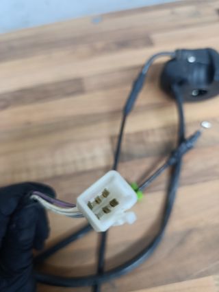 Piña derecha Peugeot Satelis 125