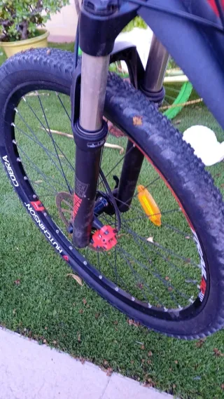 Bicicleta montaña B'Twin Rockrider 560