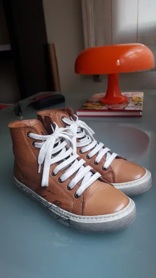 Botines de piel marrones