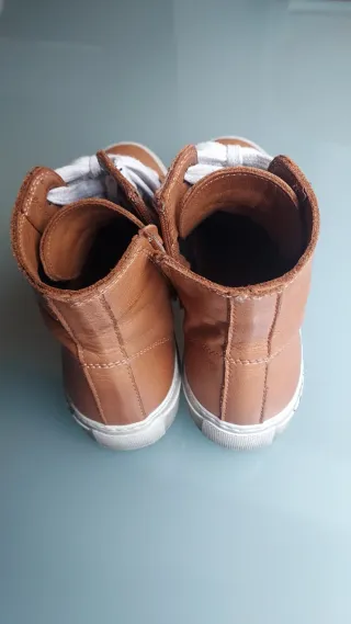 Botines de piel marrones