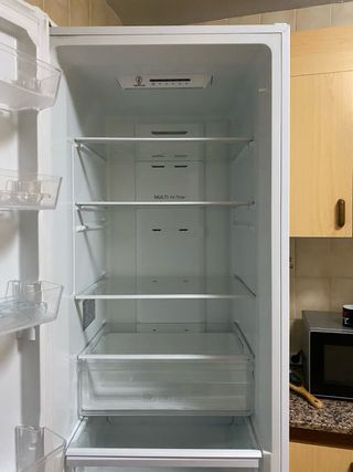 Nevera frigorifico combi blanca