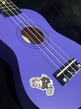 Ukelele Ma Kai Morado