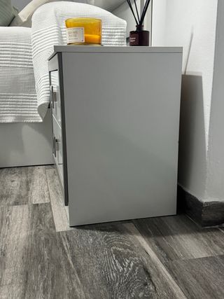 Cabecero + 2 Mesitas + Cajonera + Espejo