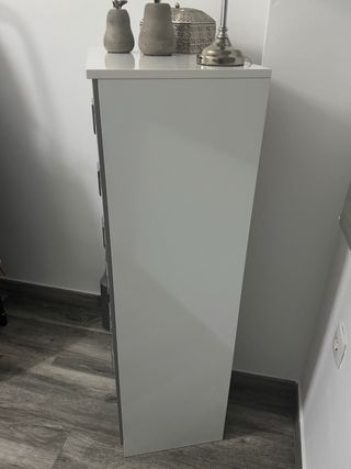 Cabecero + 2 Mesitas + Cajonera + Espejo