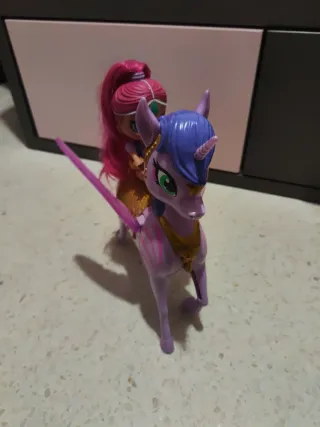 Unicornio y Muñecas Shimmer & Shine