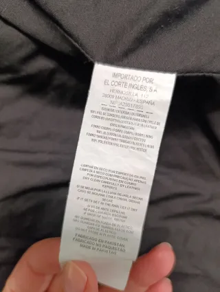 Cazadora de piel negra