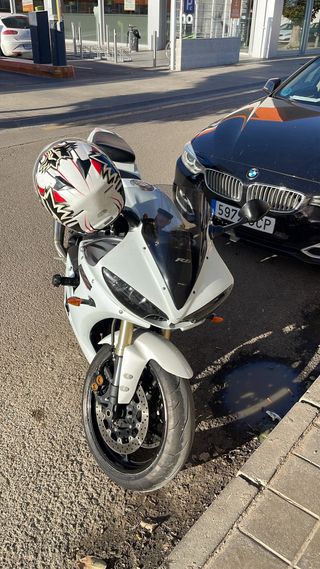 Yamaha R6 vendo o cambio por naked, trail o furgo