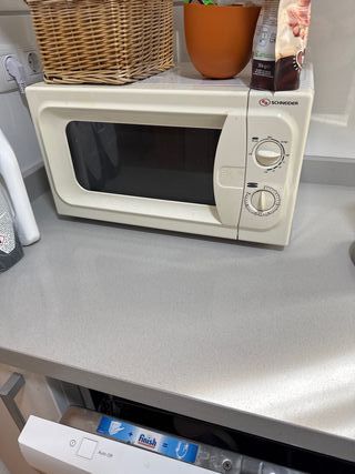 Microondas Schneider - Funciona Perfecto