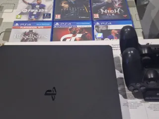 PS4 Slim 1TB Negra + 6 Juegos