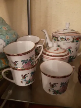 Juego de café pintado a mano