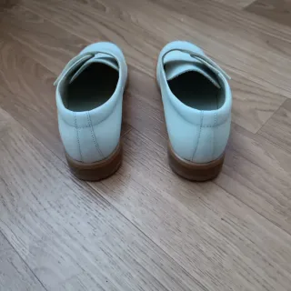 Zapatos Landos niña blancos