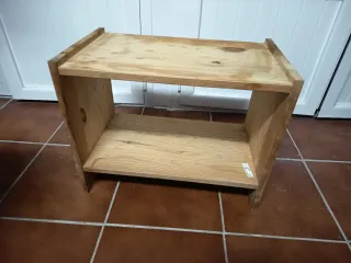 Comodino in legno Ikea