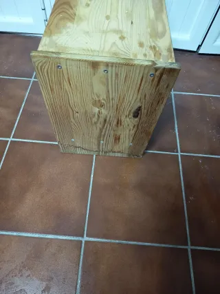 Comodino in legno Ikea