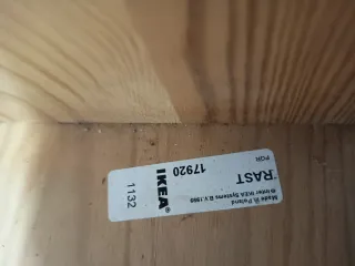 Comodino in legno Ikea