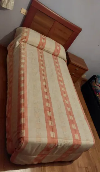 Dormitorio de madera