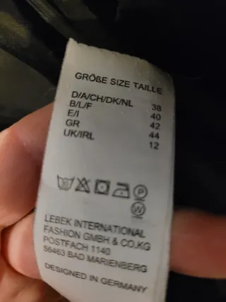 Piumino donna Lebek con cappuccio in pelo