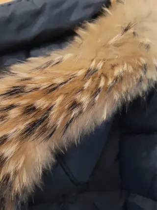 Piumino donna Lebek con cappuccio in pelo