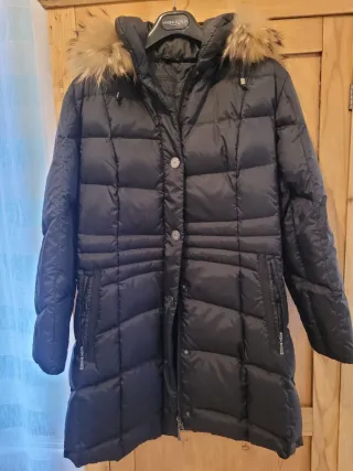 Piumino donna Lebek con cappuccio in pelo