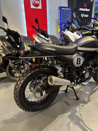 Macbor Eight Mile 125cc 2026 0km Carnet A1 o coche